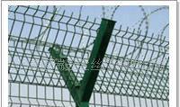 綠色熱鍍鋅包塑飛機場護欄網  機場護欄 （廠家直銷).