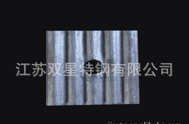 廠家直銷 優(yōu)質(zhì)高鉻復(fù)合襯板 13801475877 歡迎來電