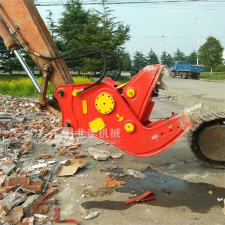 挖掘機(jī)粉碎鉗拆遷、大鋼牙拆遷、拆遷液壓剪、挖掘機(jī)拆遷、粉碎鉗廠家